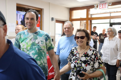 CAF37CE7-9447-4326-B0B7-44ACCD76AF18_1_105_c